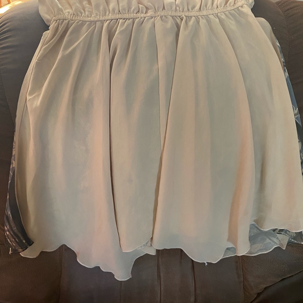 Flowy Patterned Tube Top - Picture 2 of 3
